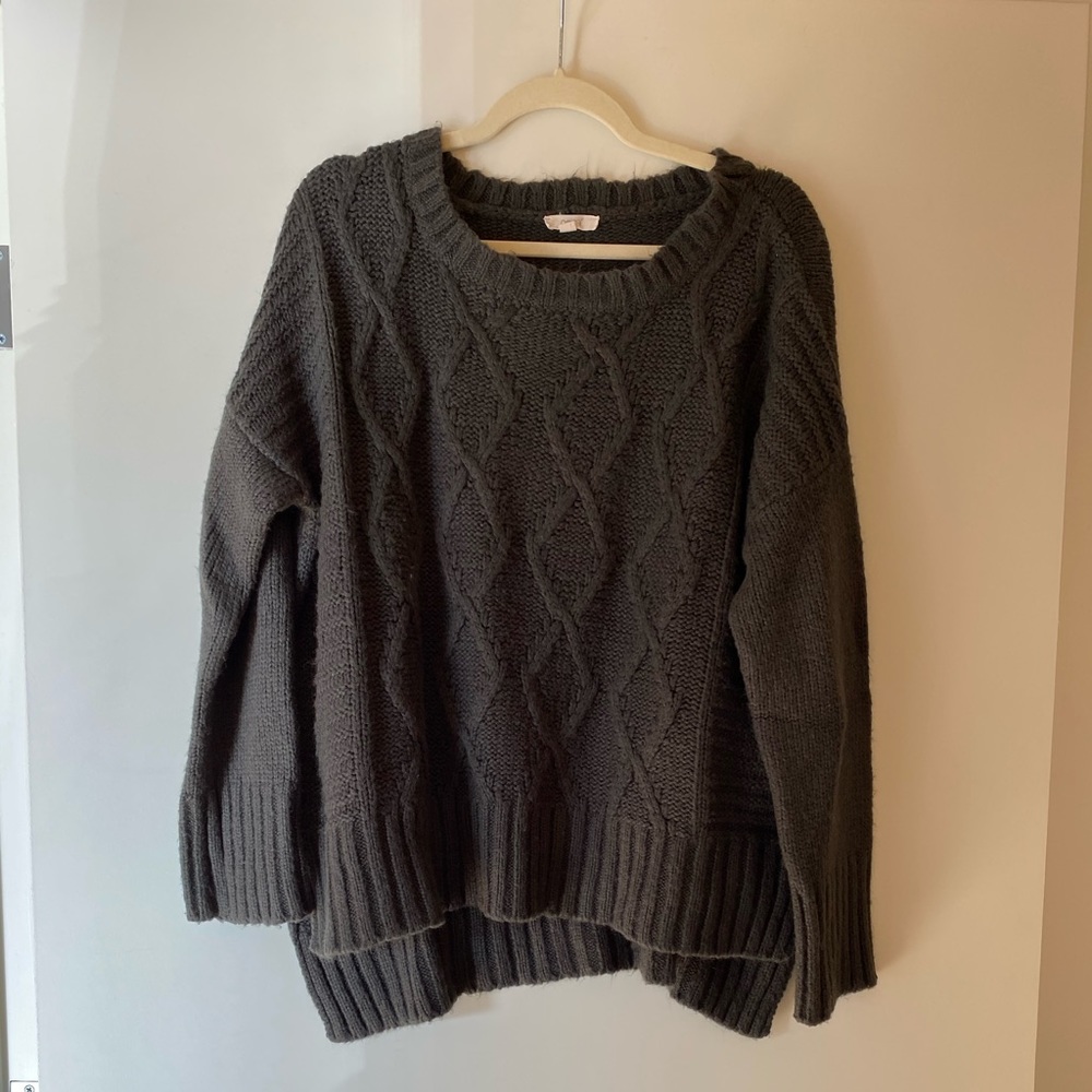 Oversized, comfy grey sweater